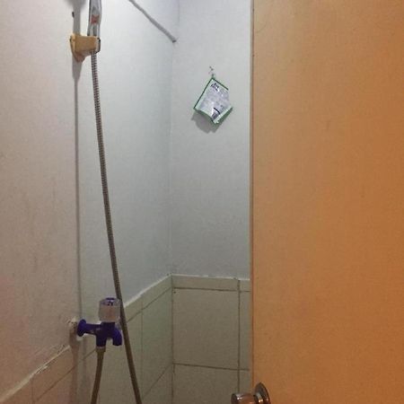 Hostal Kos Omah Yanto 19 Yakarta Exterior foto